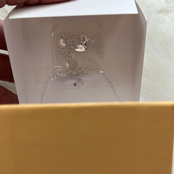 🆕 Winnie the Poo and Piglet “Best Friends” Heart Pendant Necklace Silver… - Picture 5 of 12